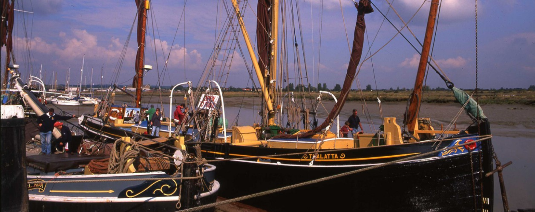 MAL - Gallery - boat Thallata